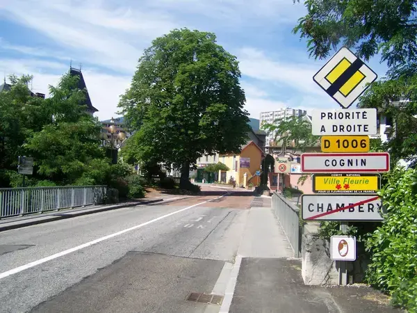 Isolation Par l’Extérieur Isolation par l'extérieur Cognin