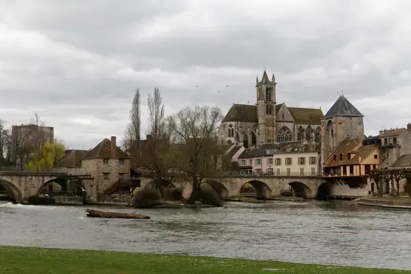 Isolation Par l’Extérieur Isolation par l'extérieur Moret-Loing-et-Orvanne