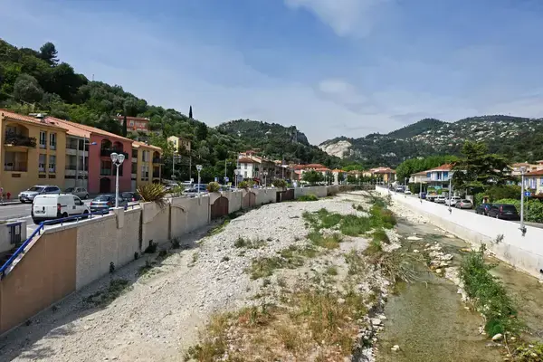 Isolation Par l’Extérieur Isolation par l'extérieur Saint-André-de-la-Roche