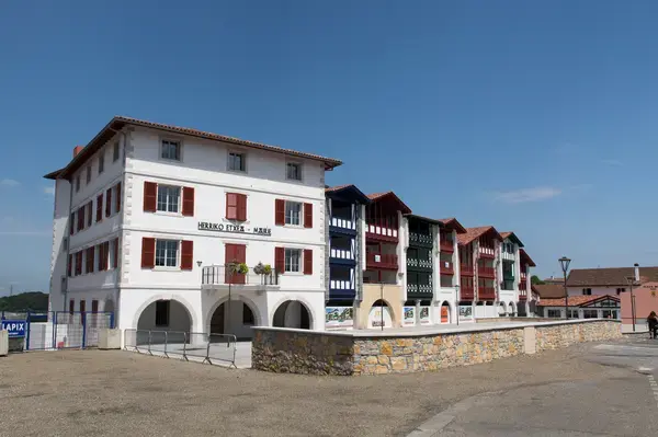 Isolation Par l’Extérieur Isolation par l'extérieur Saint-Pierre-d'Irube